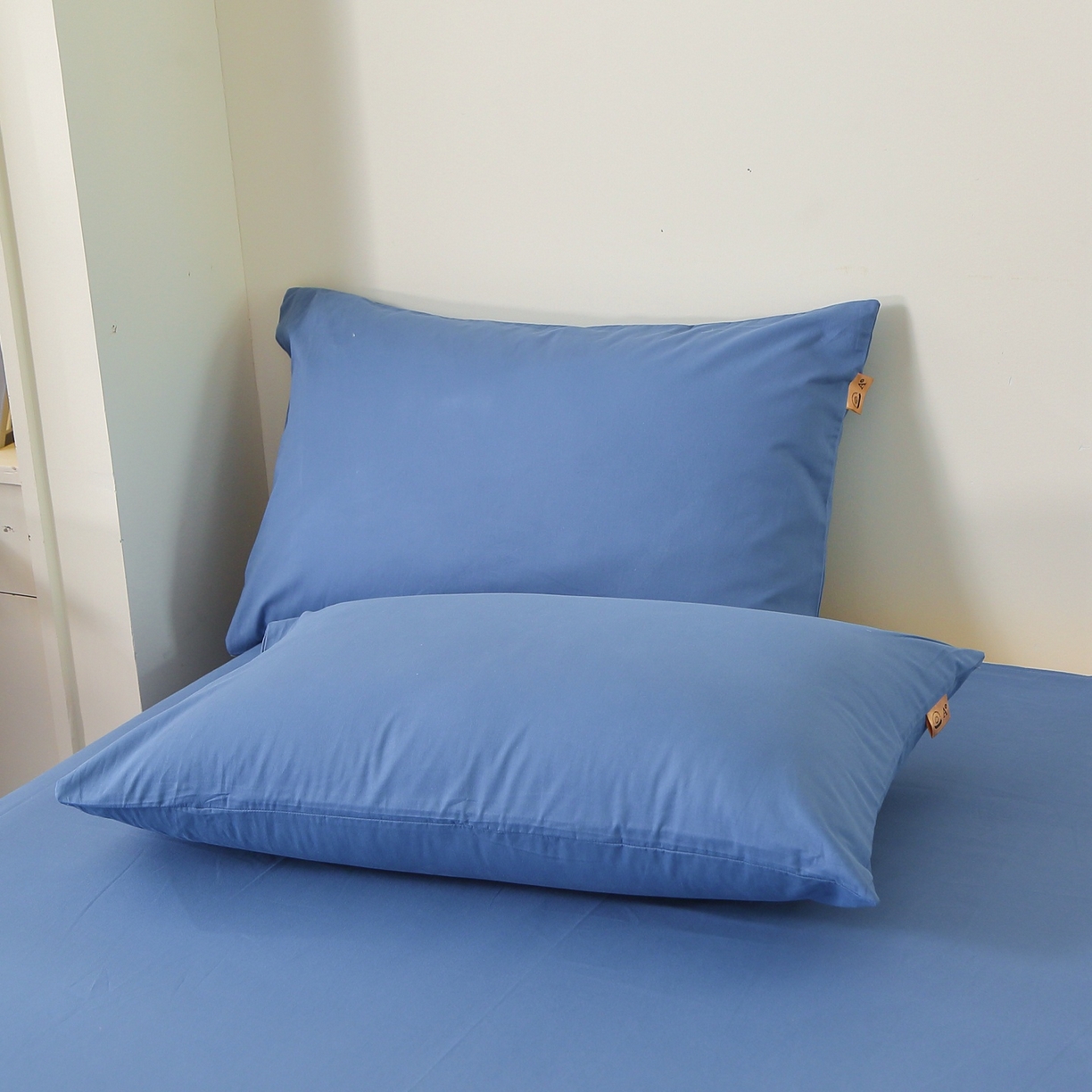 91家纺网 家纺一手货源 找家纺 晶缦家纺 2025新款100%纯棉13376纯色喷气全棉磨毛四件套和单品被套床单床笠枕套-单床单 暖芸馨-靛青蓝