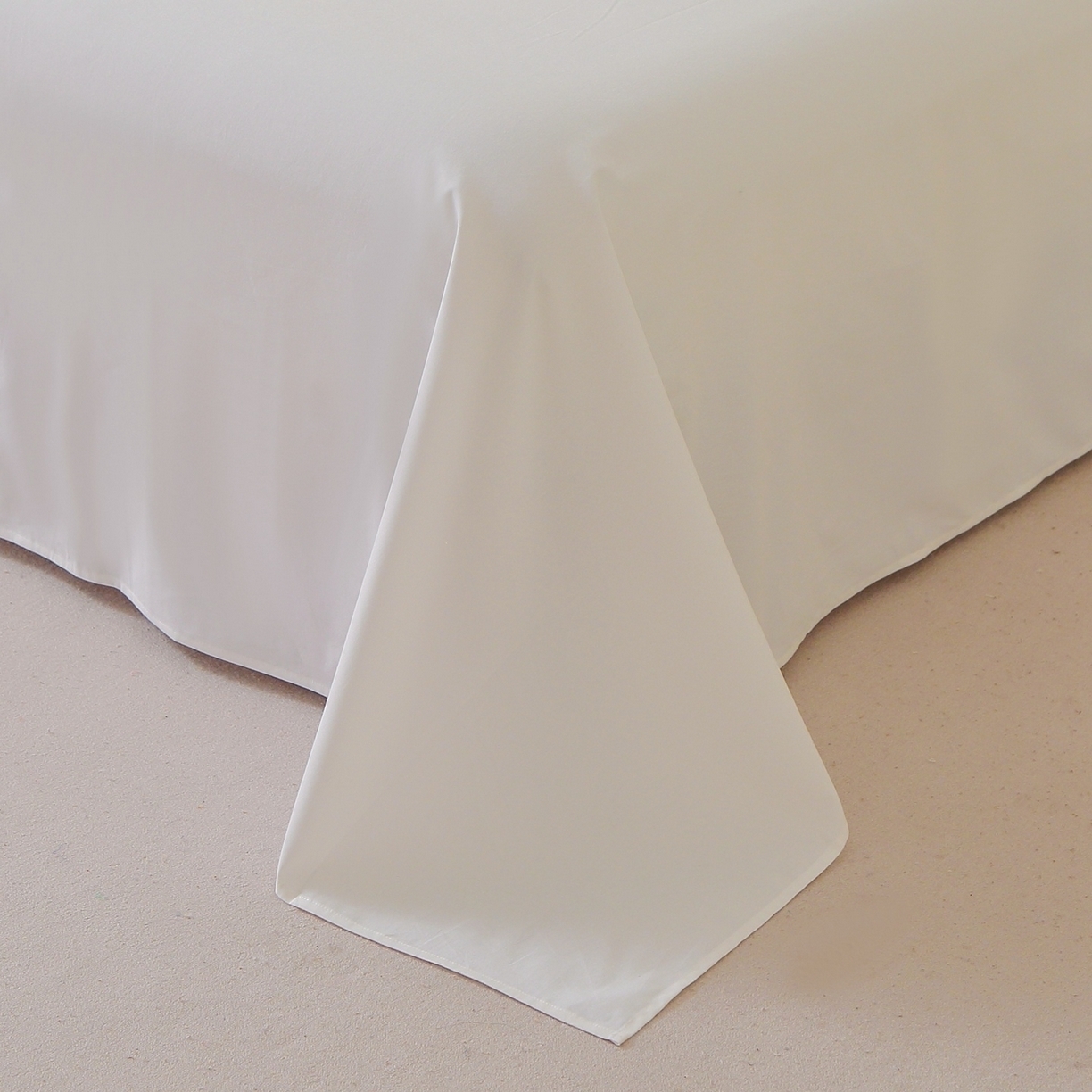 91家纺网 家纺一手货源 找家纺 晶缦家纺 2025新款100%纯棉13376纯色喷气全棉磨毛四件套和单品被套床单床笠枕套-单床单 暖芸馨-本白色