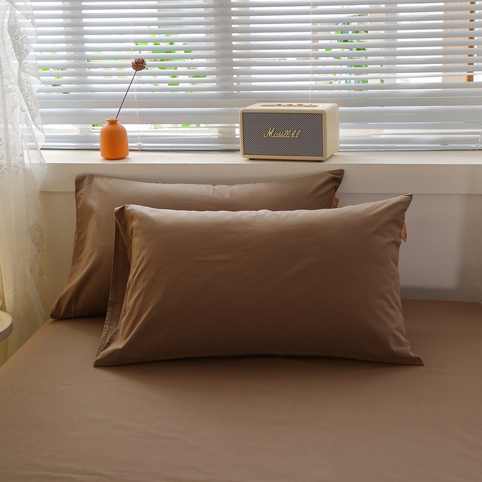 91家纺网 家纺一手货源 找家纺 晶缦家纺 2025新款100%纯棉13376纯色喷气全棉磨毛四件套和单品被套床单床笠枕套-单枕套 暖芸馨-枯茶棕