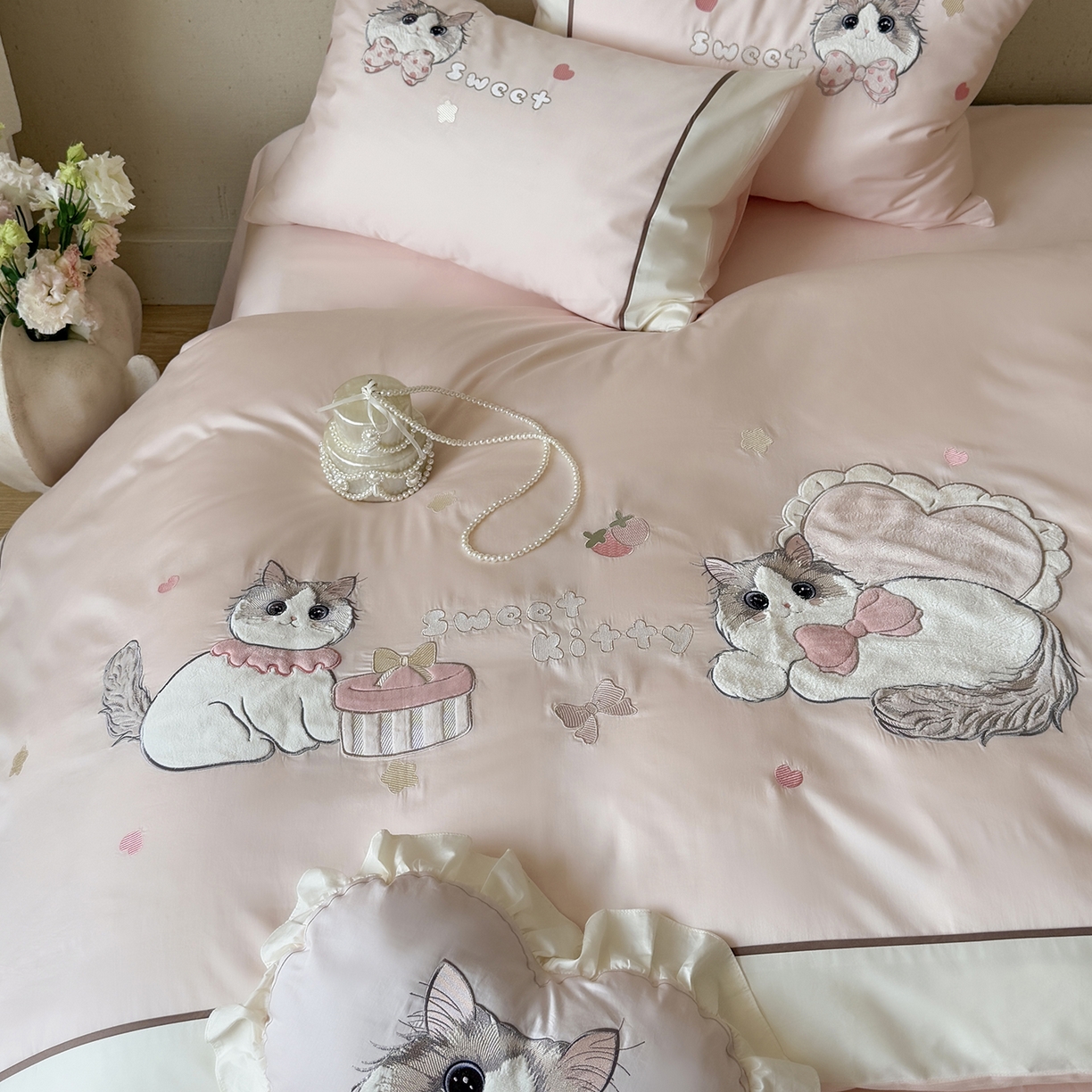 91家纺网 家纺一手货源 找家纺 （总）佳汐蓝家纺 2025新款百支全棉长绒棉贡缎四件套-布偶猫