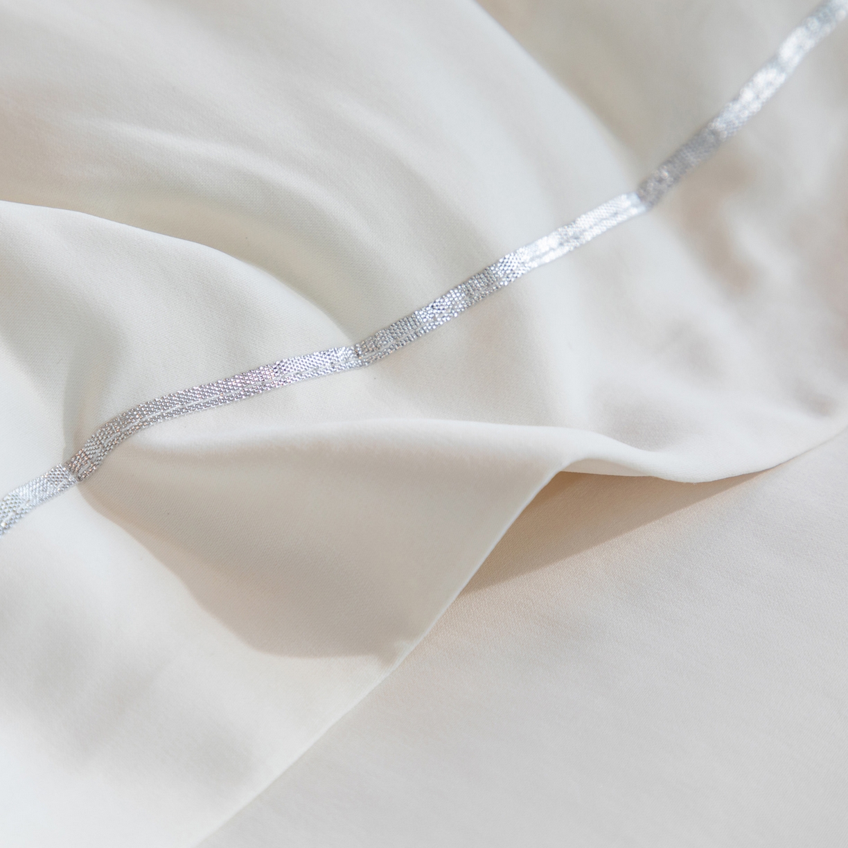 91家纺网 家纺一手货源 找家纺 （总）大世界被王 2025新款蚕蛹蛋白冬被被子被芯