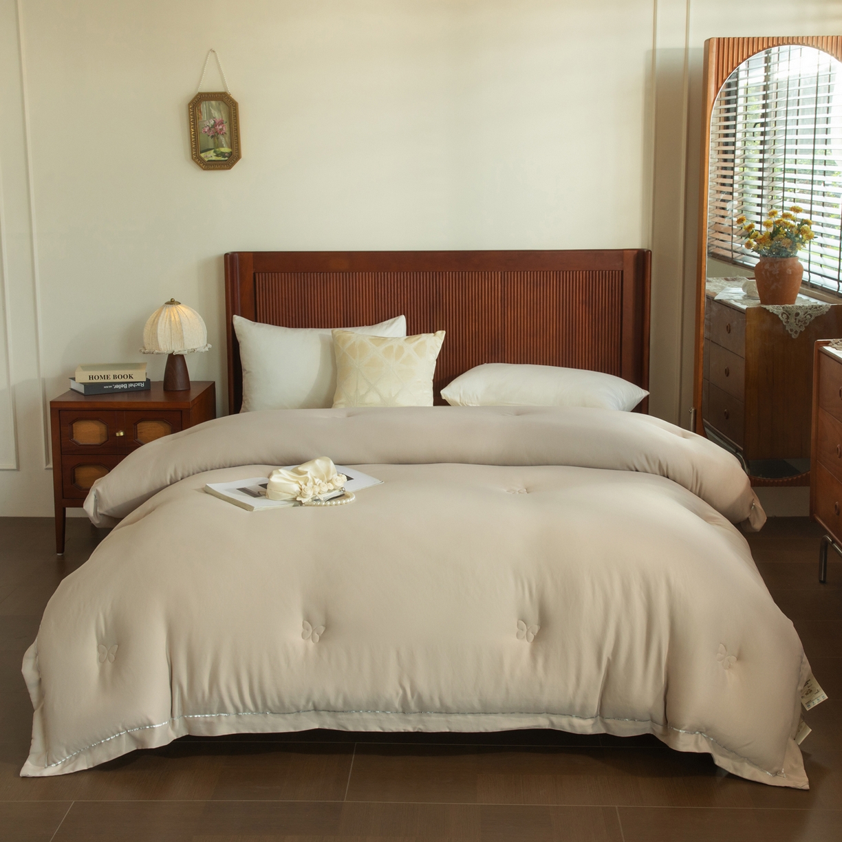 91家纺网 家纺一手货源 找家纺 （总）大世界被王 2025新款蚕蛹蛋白冬被被子被芯