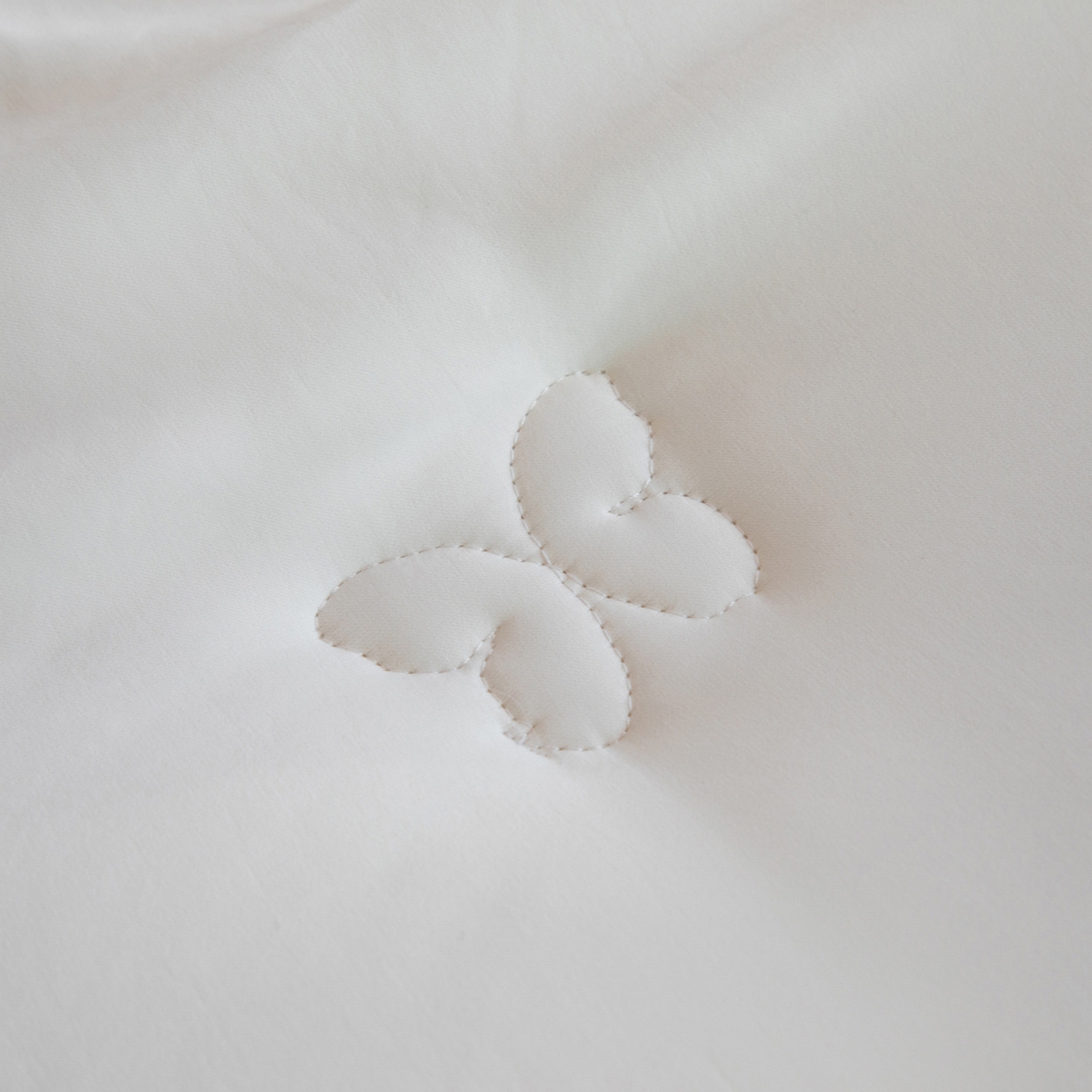 91家纺网 家纺一手货源 找家纺 大世界被王 2025新款蚕蛹蛋白冬被被子被芯 米蚕蛹蛋白