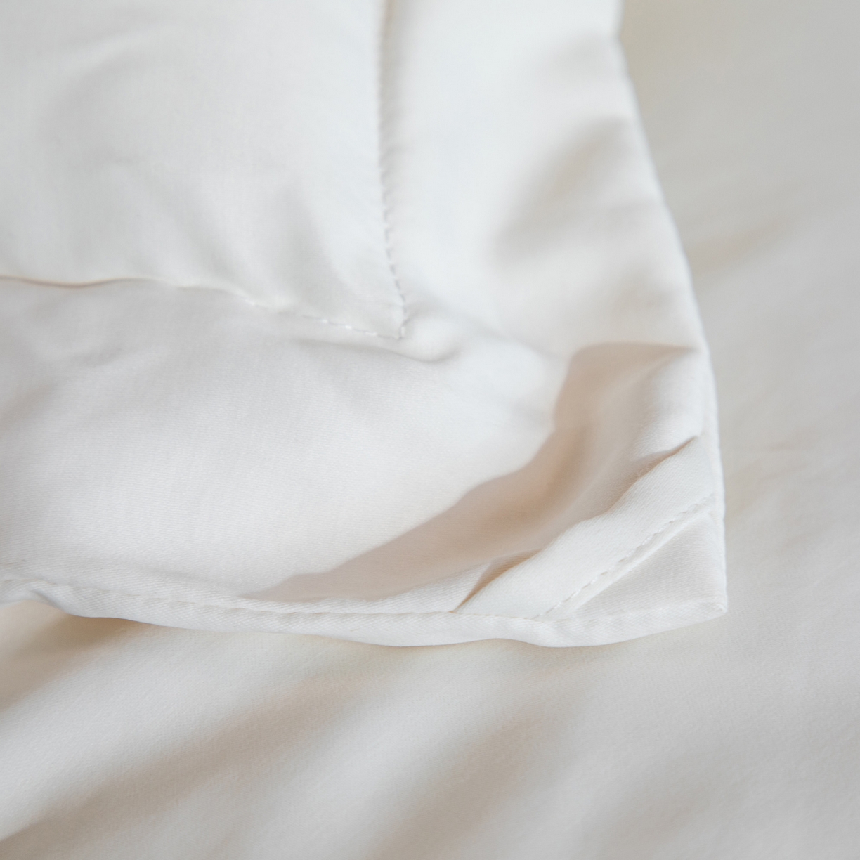 91家纺网 家纺一手货源 找家纺 大世界被王 2025新款蚕蛹蛋白冬被被子被芯 米蚕蛹蛋白