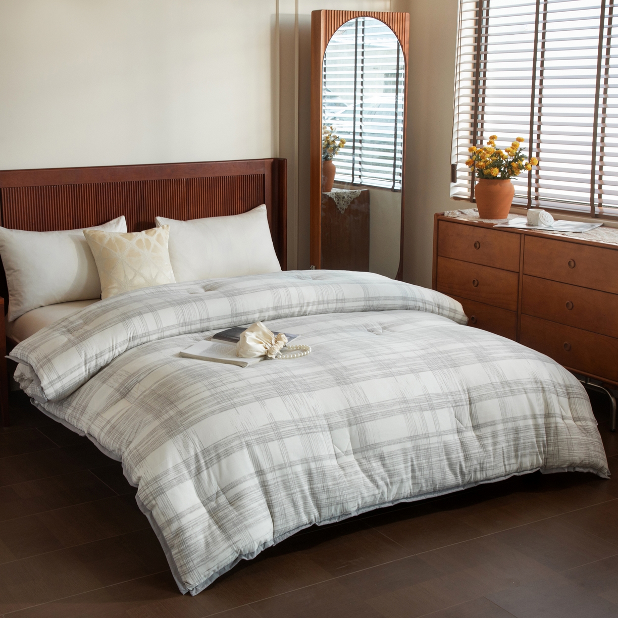 91家纺网 家纺一手货源 找家纺 大世界被王 2025新款加厚羊绒蛋白冬被被子被芯 灰色羊绒蛋白