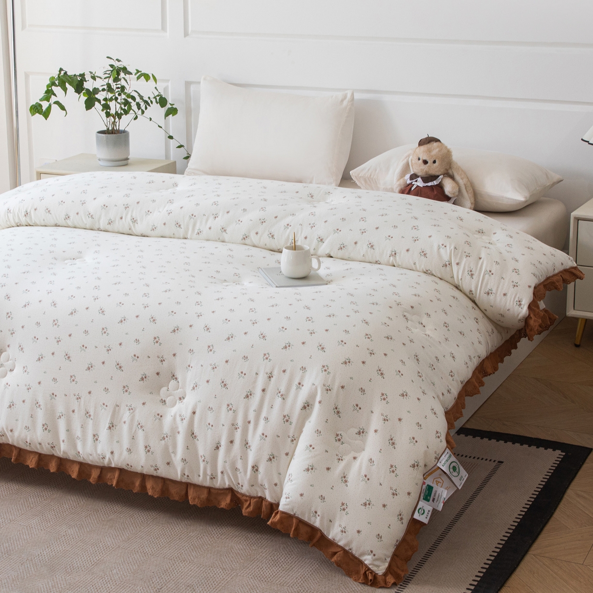 91家纺网 家纺一手货源 找家纺 大世界被王 2025新款糯糯棉韩系花边冬被被子被芯 秋意