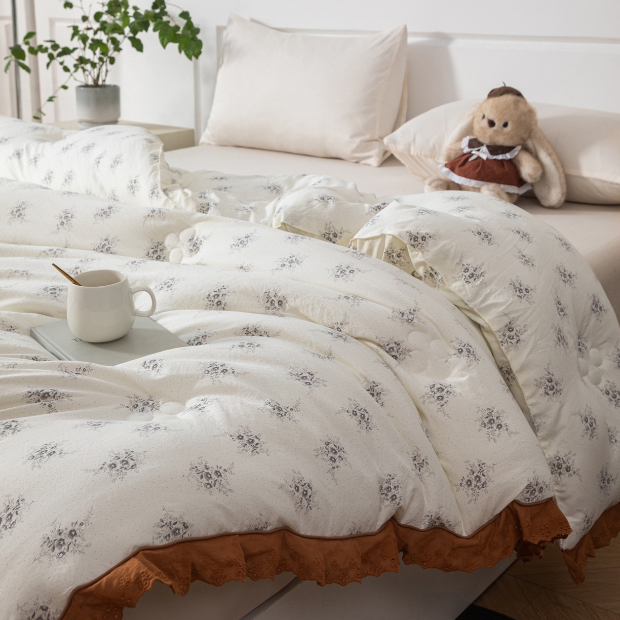 91家纺网 家纺一手货源 找家纺 （总）大世界被王 2025新款糯糯棉韩系花边冬被被子被芯