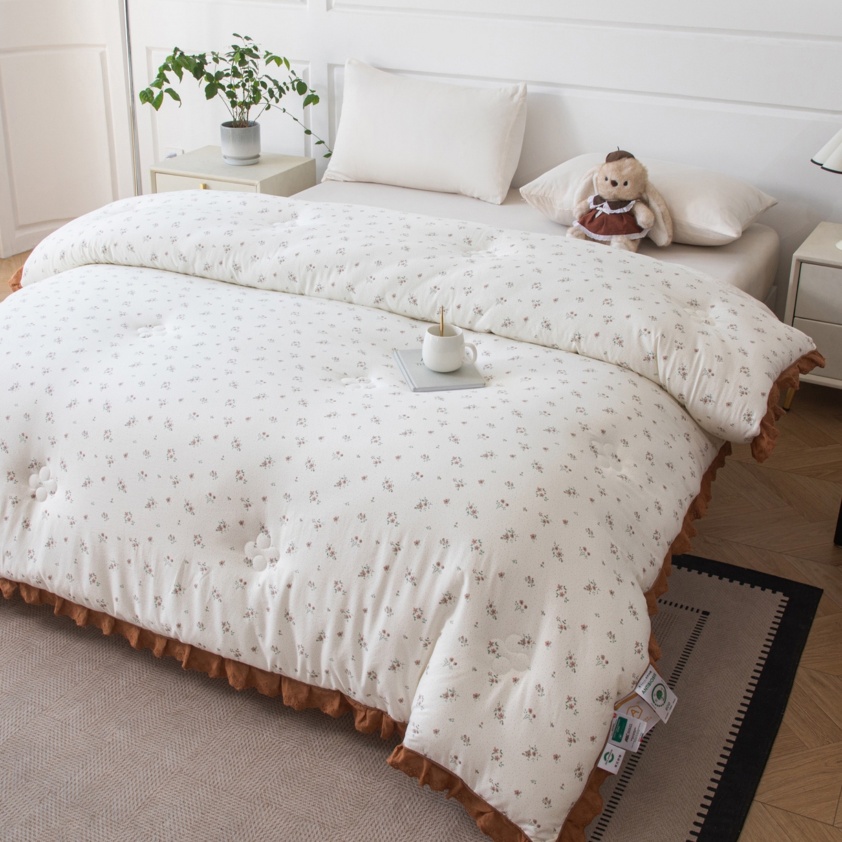 91家纺网 家纺一手货源 找家纺 大世界被王 2025新款糯糯棉韩系花边冬被被子被芯 秋意