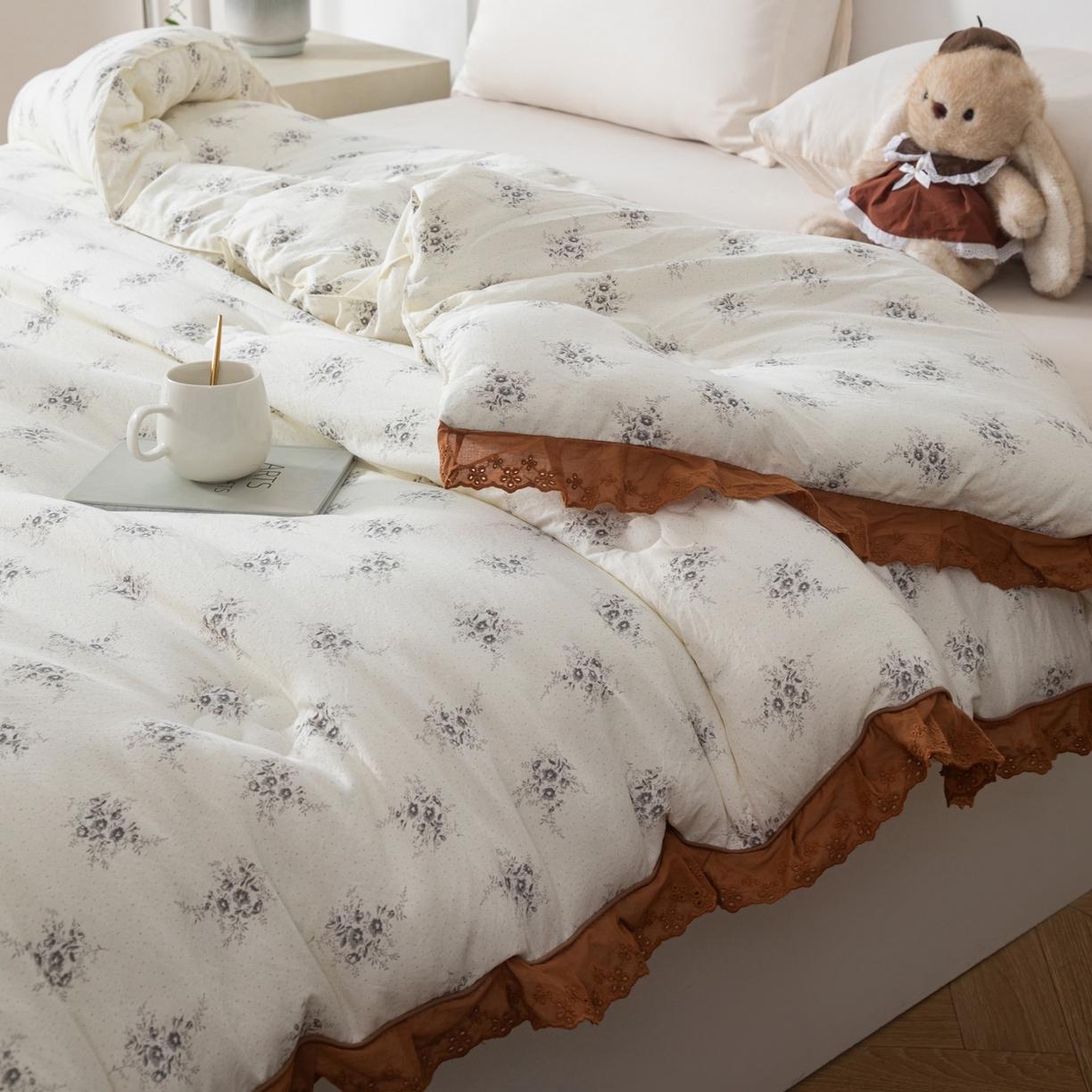 91家纺网 家纺一手货源 找家纺 （总）大世界被王 2025新款糯糯棉韩系花边冬被被子被芯