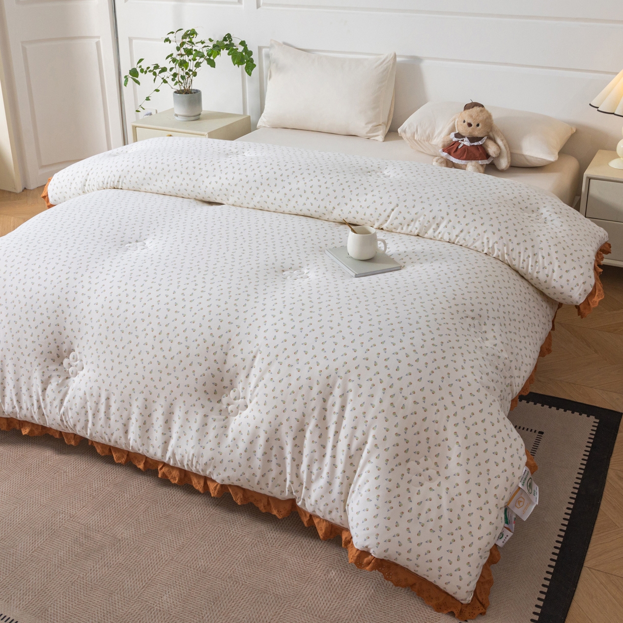 91家纺网 家纺一手货源 找家纺 大世界被王 2025新款糯糯棉韩系花边冬被被子被芯 小美好