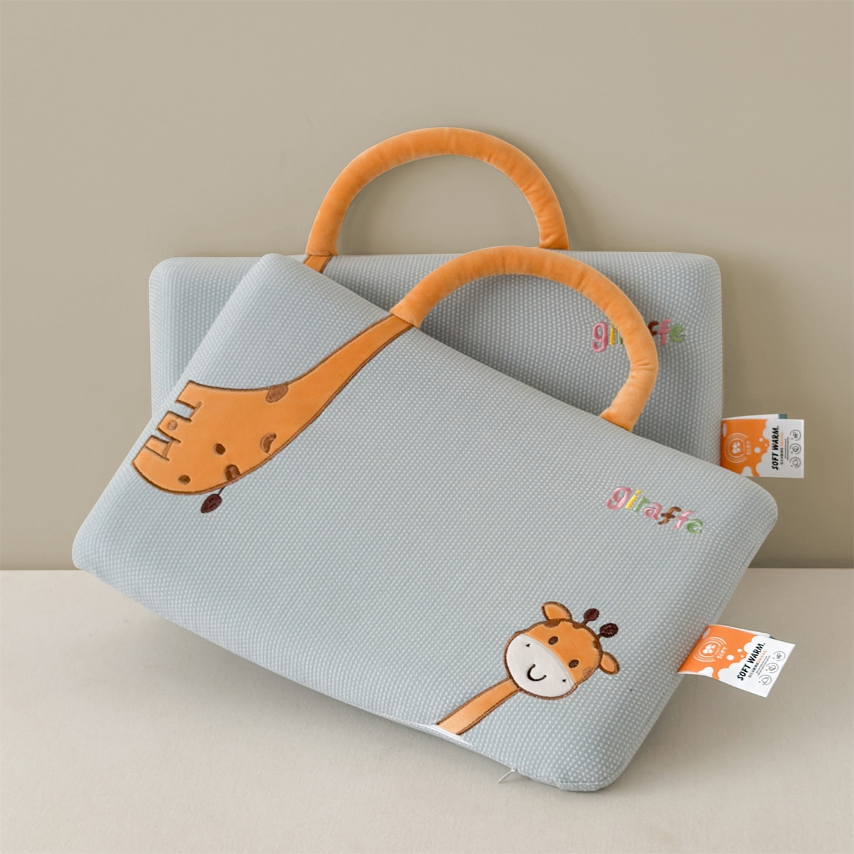 91家纺网 家纺一手货源 找家纺 麦肯锡 2025新款长颈鹿面包儿童记忆枕 枕头枕芯 蓝色/只