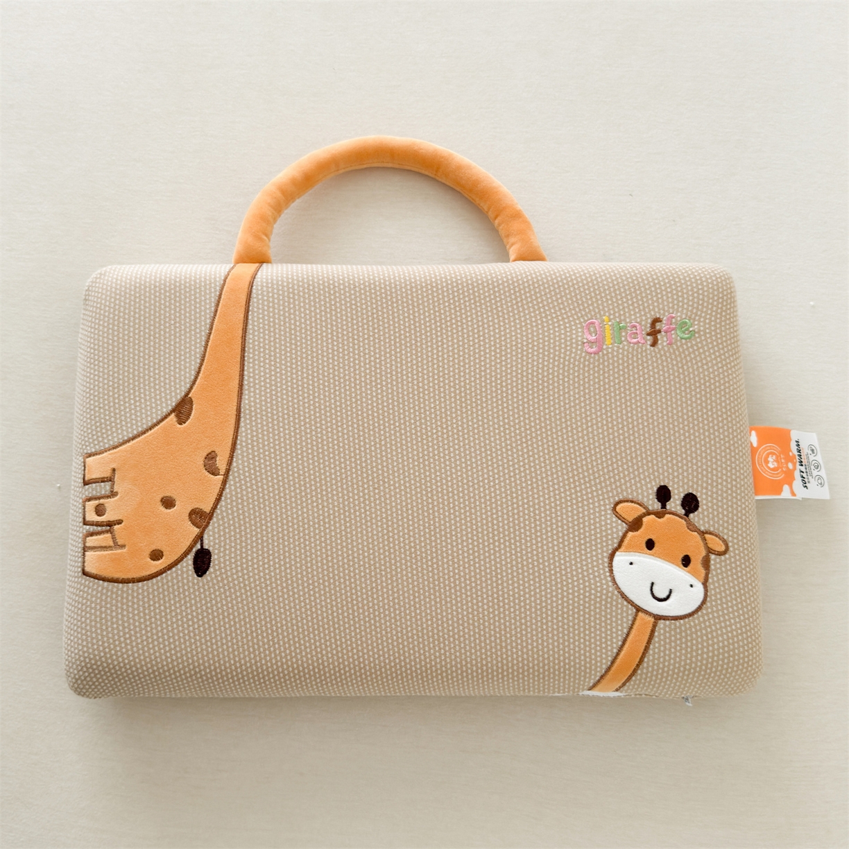 91家纺网 家纺一手货源 找家纺 麦肯锡 2025新款长颈鹿面包儿童记忆枕 枕头枕芯 咖色/对