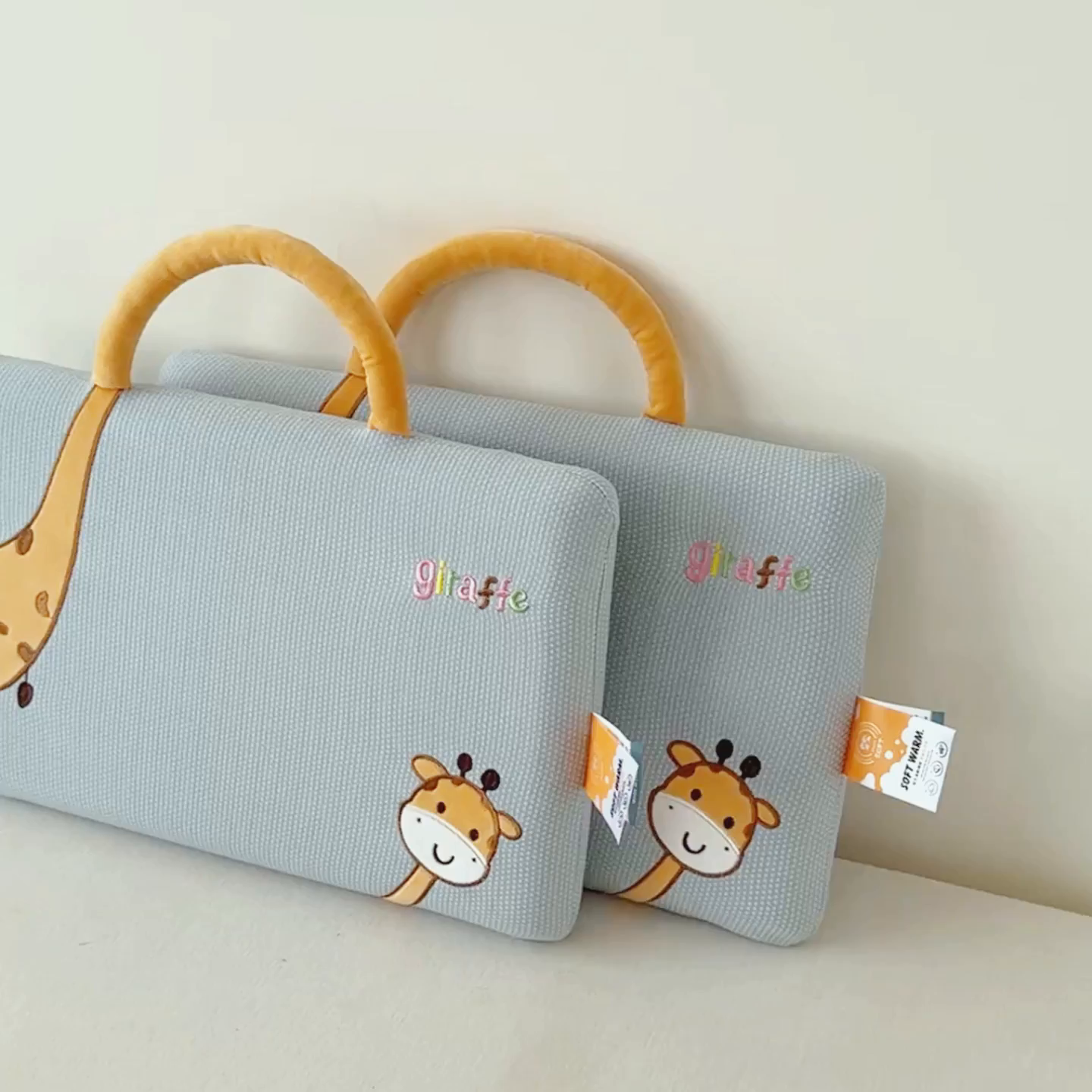 91家纺网 家纺一手货源 找家纺 麦肯锡 2025新款长颈鹿面包儿童记忆枕 枕头枕芯 蓝色/只