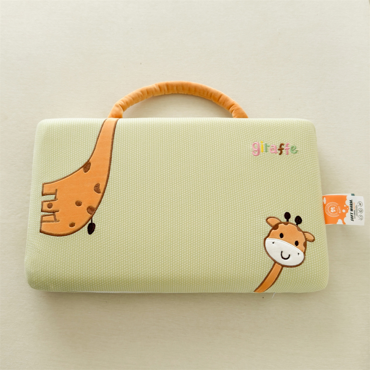 91家纺网 家纺一手货源 找家纺 麦肯锡 2025新款长颈鹿面包儿童记忆枕 枕头枕芯 绿色/对