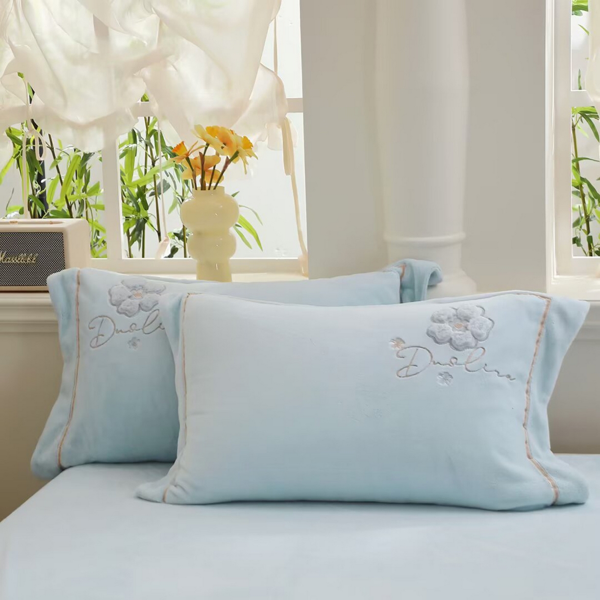 91家纺网 家纺一手货源 找家纺 棉生活家纺 2025新款高奢工艺260克A类牛奶绒兔毛贴布绣四件套-秀妍 秀妍-天空兰