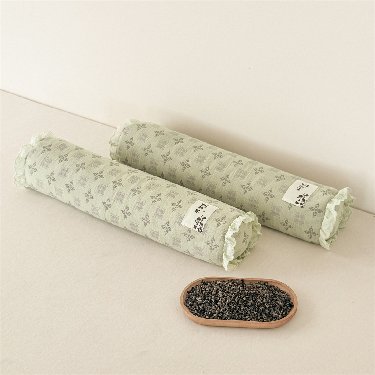 91家纺网 家纺一手货源 找家纺 （总）麦肯锡 2025新款双层纱圆柱荞麦枕 枕头枕芯