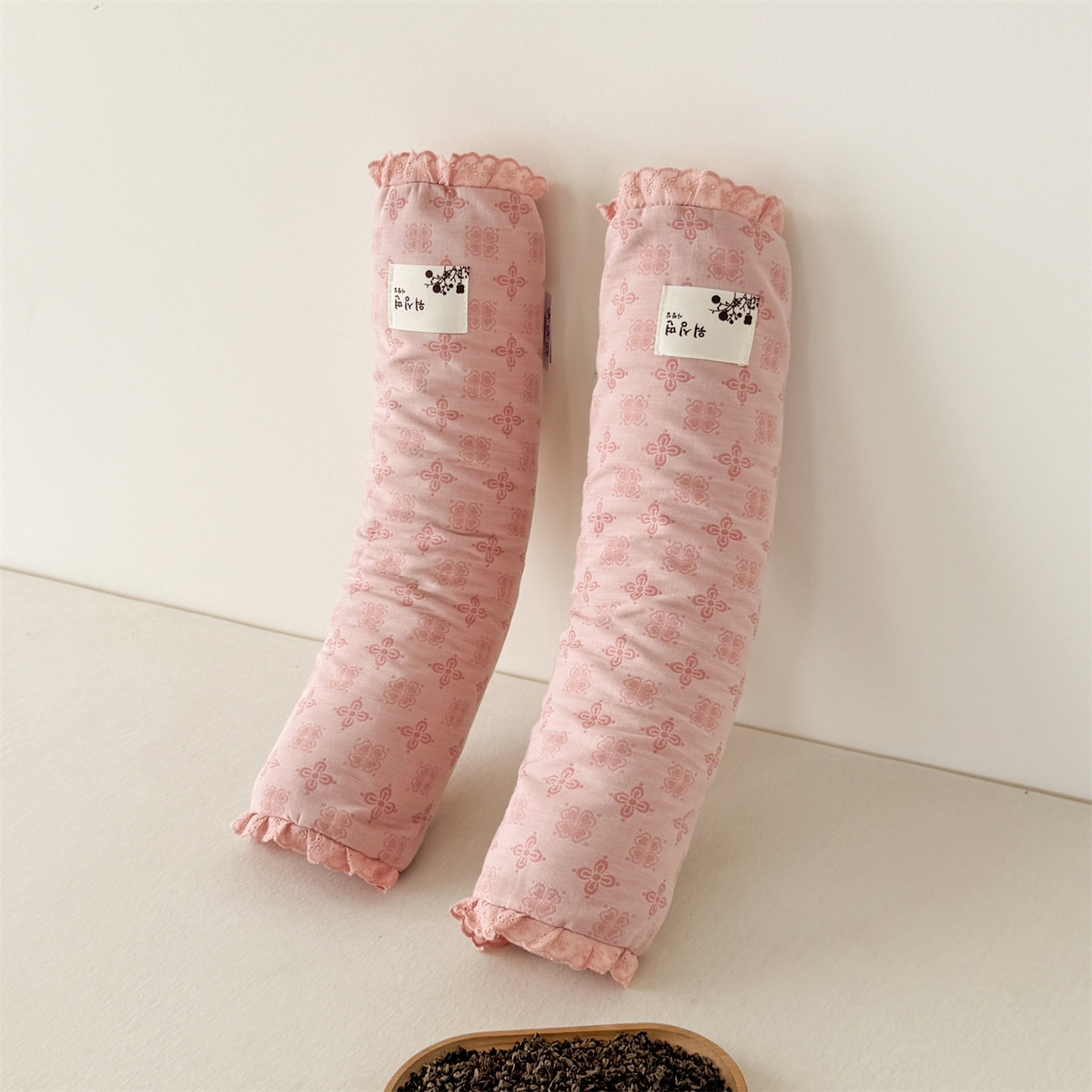 91家纺网 家纺一手货源 找家纺 麦肯锡 2025新款双层纱圆柱荞麦枕 枕头枕芯 粉色/只