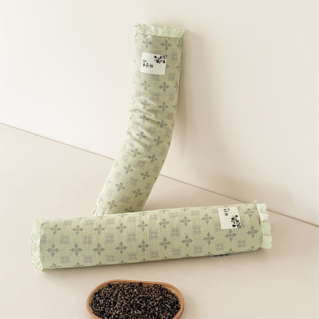 91家纺网 家纺一手货源 找家纺 麦肯锡 2025新款双层纱圆柱荞麦枕 枕头枕芯 绿色/只