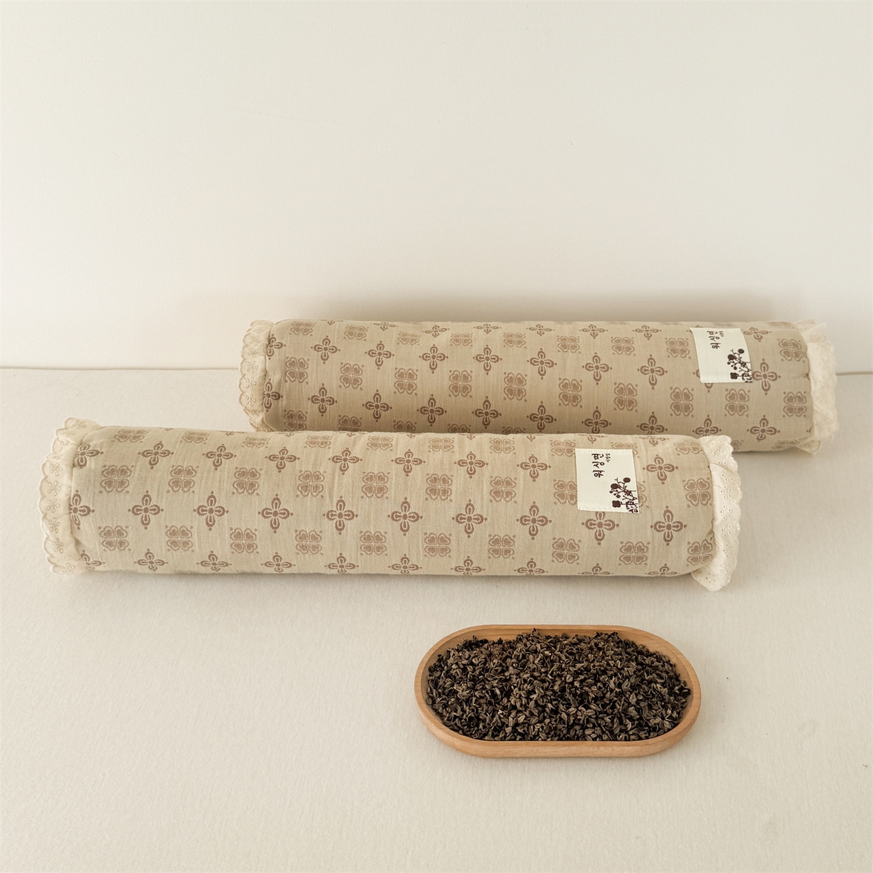 91家纺网 家纺一手货源 找家纺 麦肯锡 2025新款双层纱圆柱荞麦枕 枕头枕芯 棕色/只