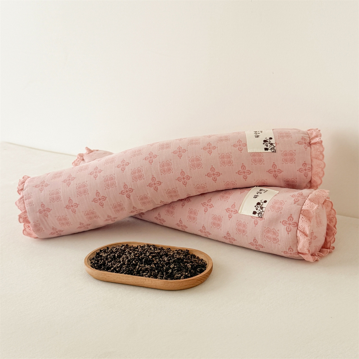 91家纺网 家纺一手货源 找家纺 麦肯锡 2025新款双层纱圆柱荞麦枕 枕头枕芯 粉色/对