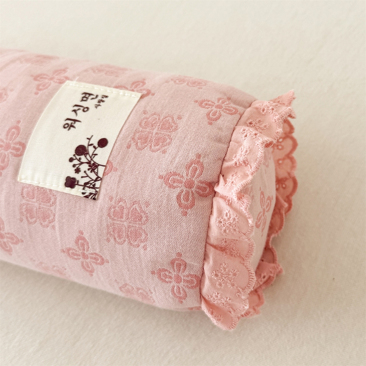 91家纺网 家纺一手货源 找家纺 麦肯锡 2025新款双层纱圆柱荞麦枕 枕头枕芯 粉色/对