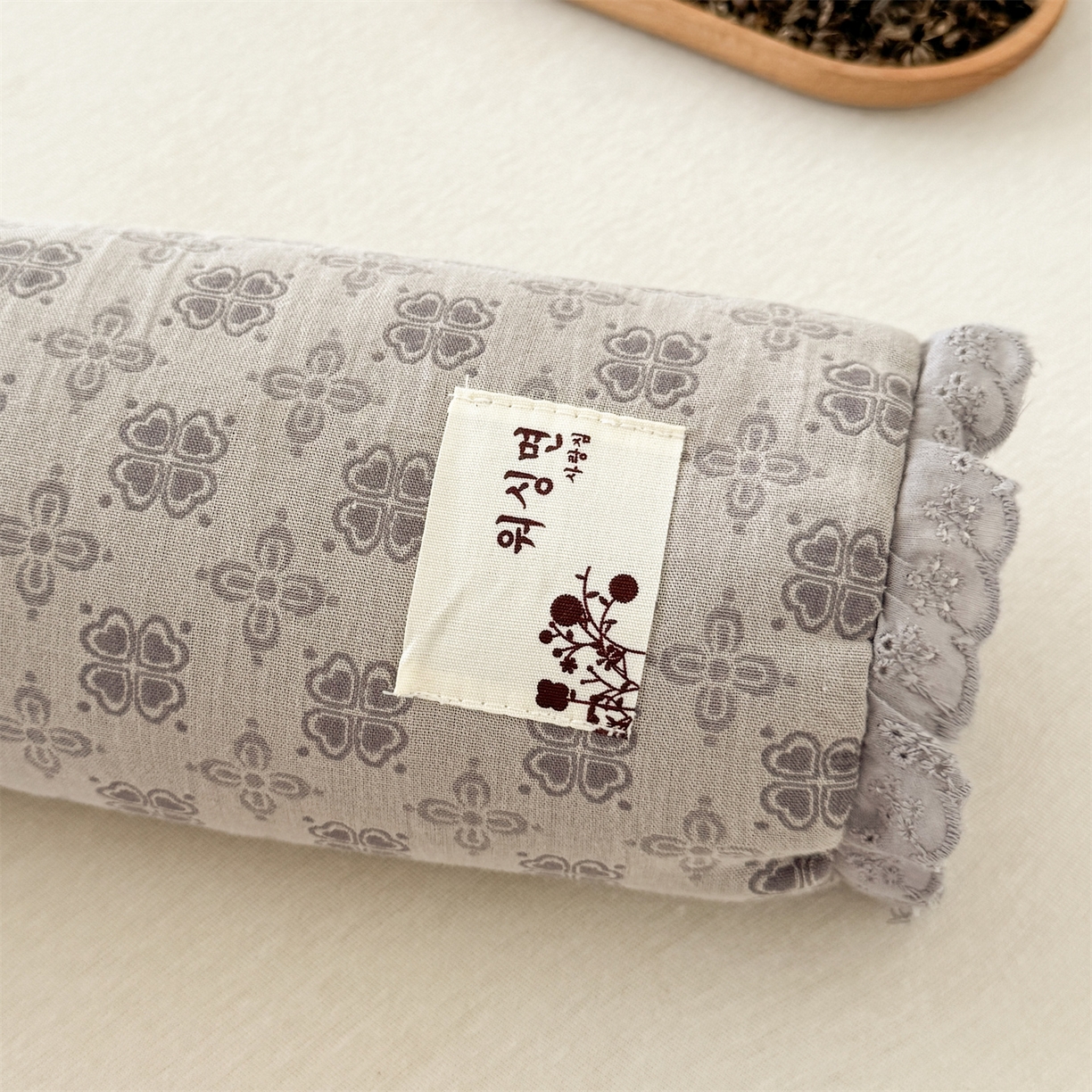 91家纺网 家纺一手货源 找家纺 麦肯锡 2025新款双层纱圆柱荞麦枕 枕头枕芯 灰色/对