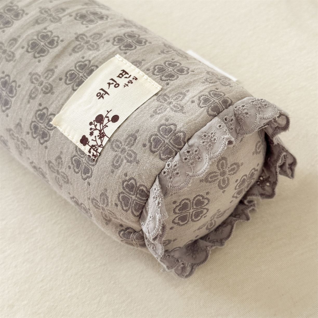 91家纺网 家纺一手货源 找家纺 麦肯锡 2025新款双层纱圆柱荞麦枕 枕头枕芯 灰色/对