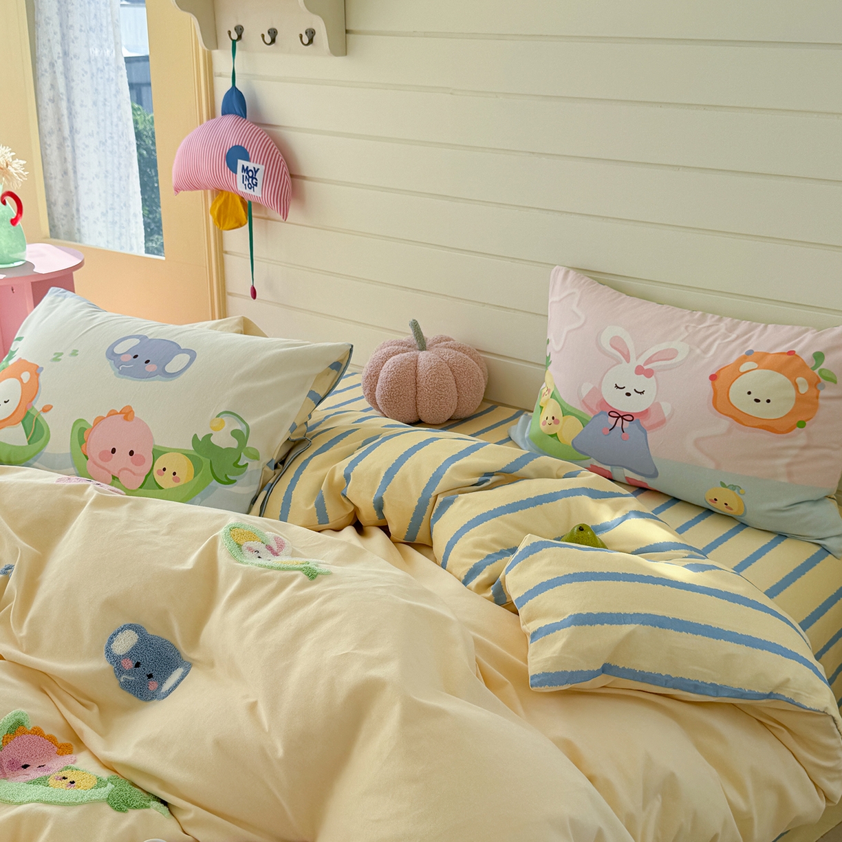 91家纺网 家纺一手货源 找家纺 柚子YOUTH 2025新款全棉秋冬磨毛毛巾绣四件套 豌豆