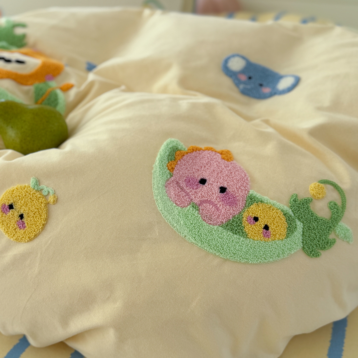 91家纺网 家纺一手货源 找家纺 柚子YOUTH 2025新款全棉秋冬磨毛毛巾绣四件套 豌豆