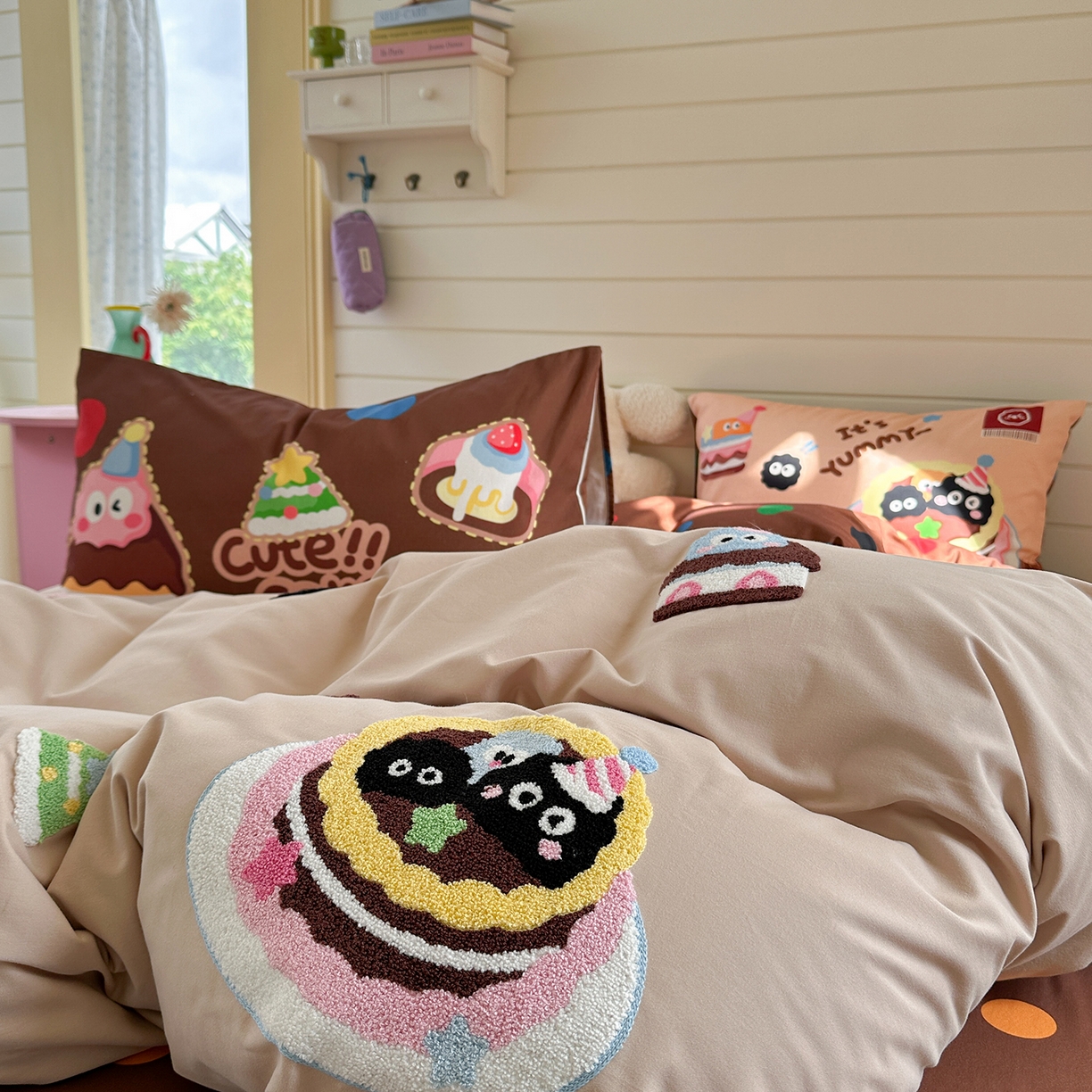 91家纺网 家纺一手货源 找家纺 柚子YOUTH 2025新款全棉秋冬磨毛毛巾绣四件套 小黑豆