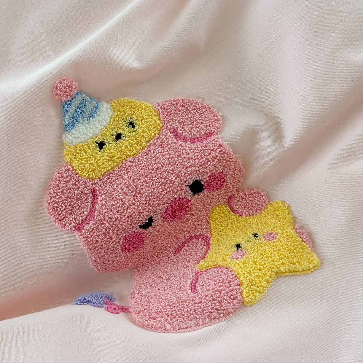 91家纺网 家纺一手货源 找家纺 柚子YOUTH 2025新款全棉秋冬磨毛毛巾绣四件套 星星小猪