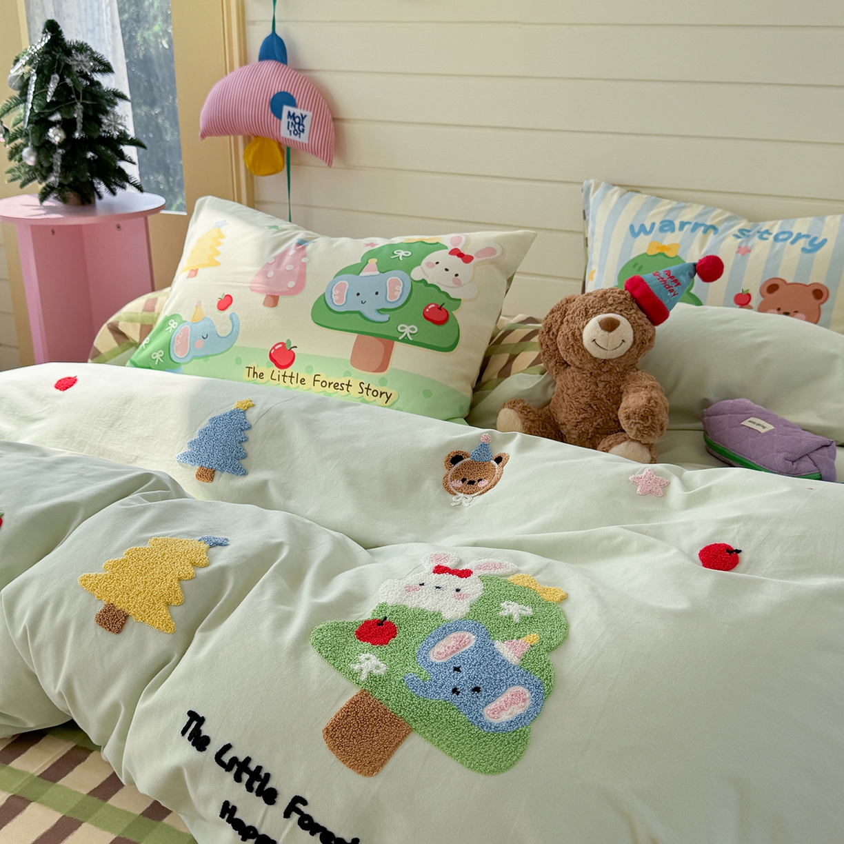 91家纺网 家纺一手货源 找家纺 柚子YOUTH 2025新款全棉秋冬磨毛毛巾绣四件套 熊兔乐园