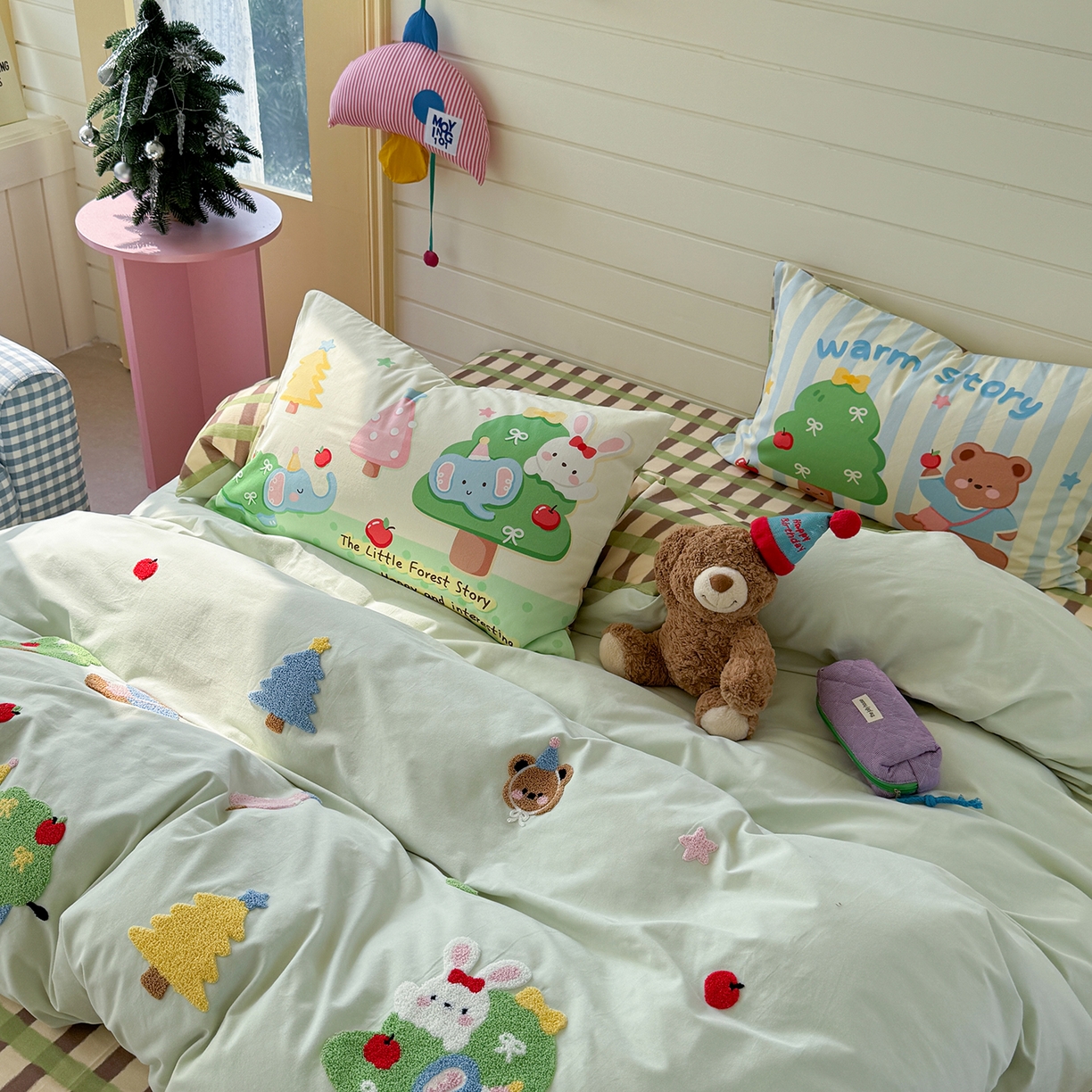 91家纺网 家纺一手货源 找家纺 柚子YOUTH 2025新款全棉秋冬磨毛毛巾绣四件套 熊兔乐园