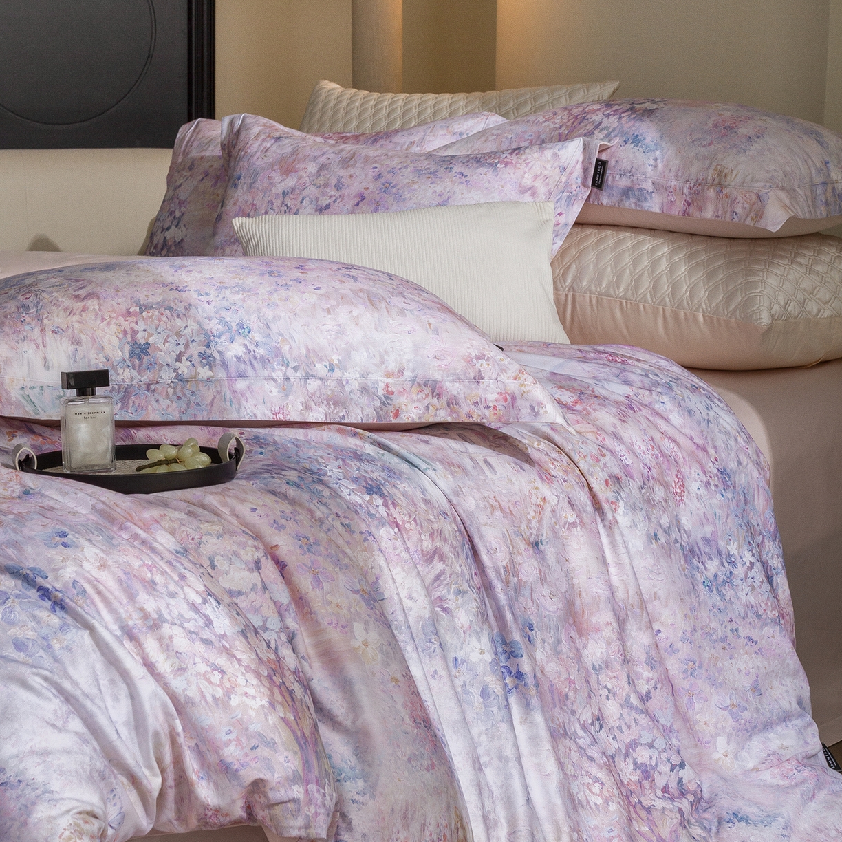 91家纺网 家纺一手货源 找家纺 三味舒屋 2025新款暖阳画卷系列S50数码印花磨毛四件套 午后莫奈粉