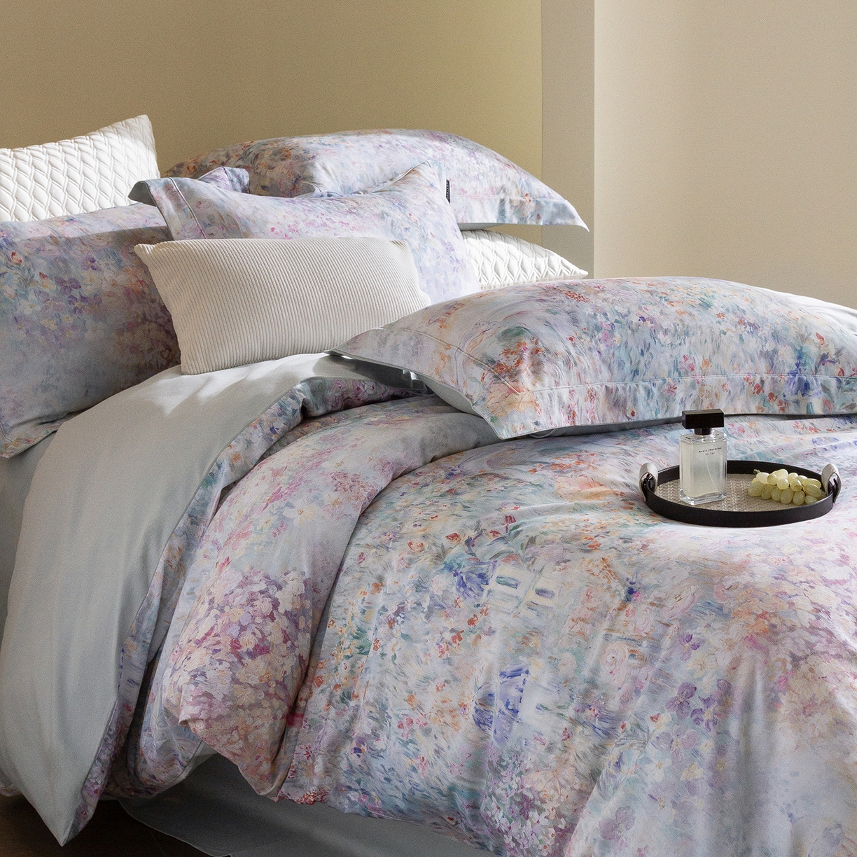 91家纺网 家纺一手货源 找家纺 三味舒屋 2025新款暖阳画卷系列S50数码印花磨毛四件套 午后莫奈蓝