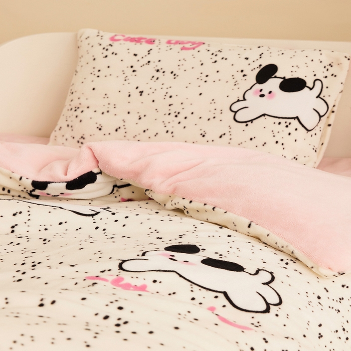 91家纺网 家纺一手货源 找家纺 嗨生活 2025新款加厚牛奶绒三件套儿童套件幼儿园三件套系列 斑点狗狗