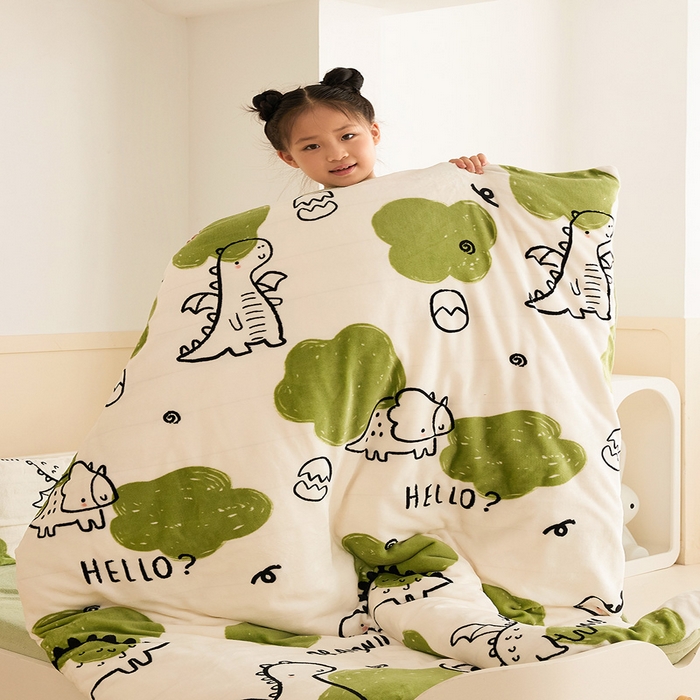 91家纺网 家纺一手货源 找家纺 嗨生活 2025新款加厚牛奶绒三件套儿童套件幼儿园三件套系列 呆萌恐龙