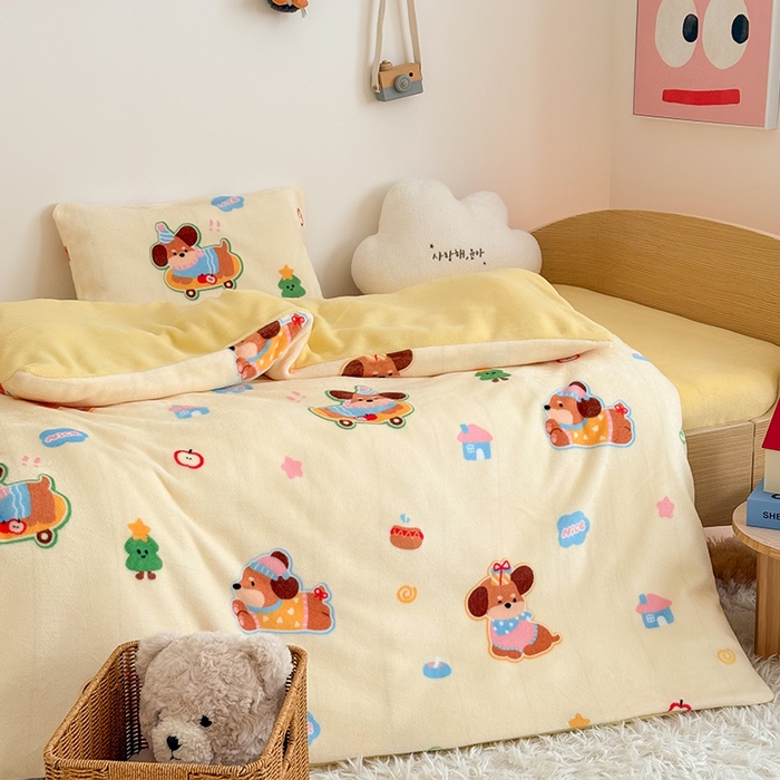 91家纺网 家纺一手货源 找家纺 嗨生活 2025新款加厚牛奶绒三件套儿童套件幼儿园三件套系列 乖巧小狗