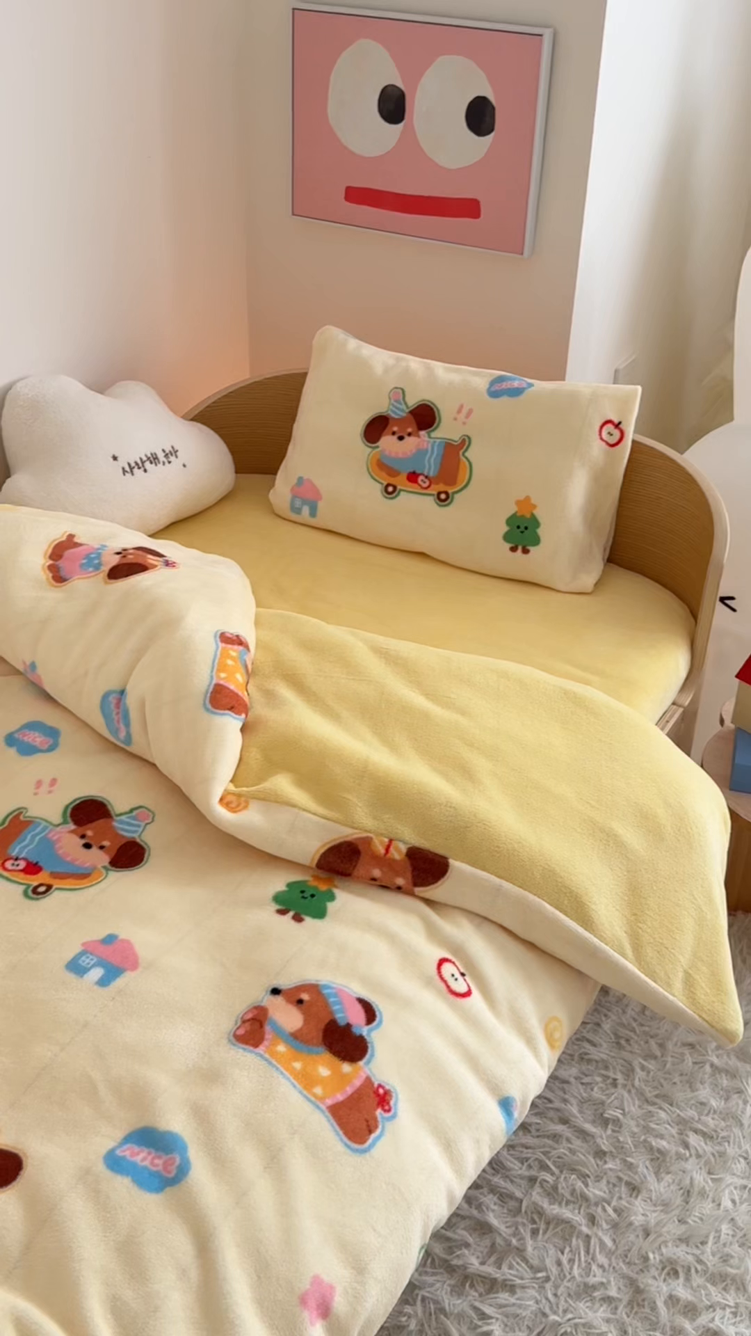 91家纺网 家纺一手货源 找家纺 嗨生活 2025新款加厚牛奶绒三件套儿童套件幼儿园三件套系列 乖巧小狗