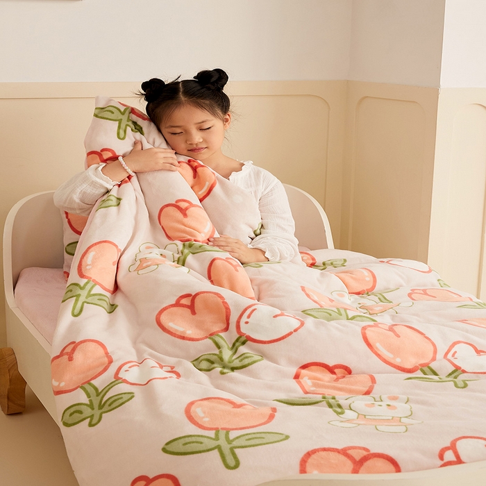 91家纺网 家纺一手货源 找家纺 嗨生活 2025新款加厚牛奶绒三件套儿童套件幼儿园三件套系列 花间小兔