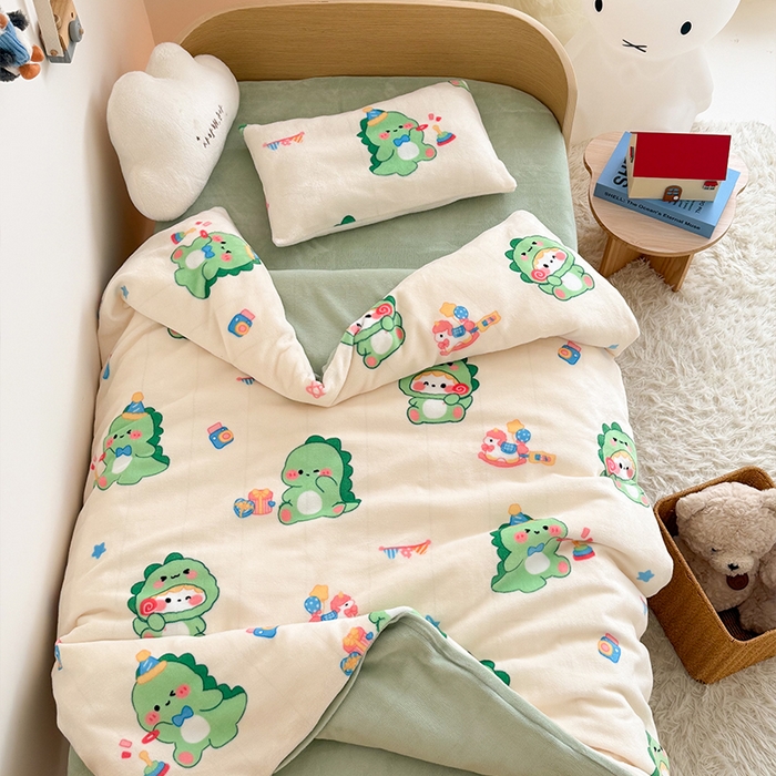 嗨生活 2025新款加厚牛奶绒三件套儿童套件幼儿园三件套系列 开心恐龙