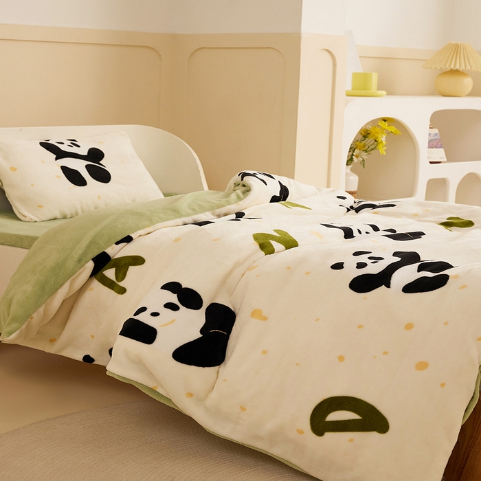 91家纺网 家纺一手货源 找家纺 嗨生活 2025新款加厚牛奶绒三件套儿童套件幼儿园三件套系列 开心熊猫