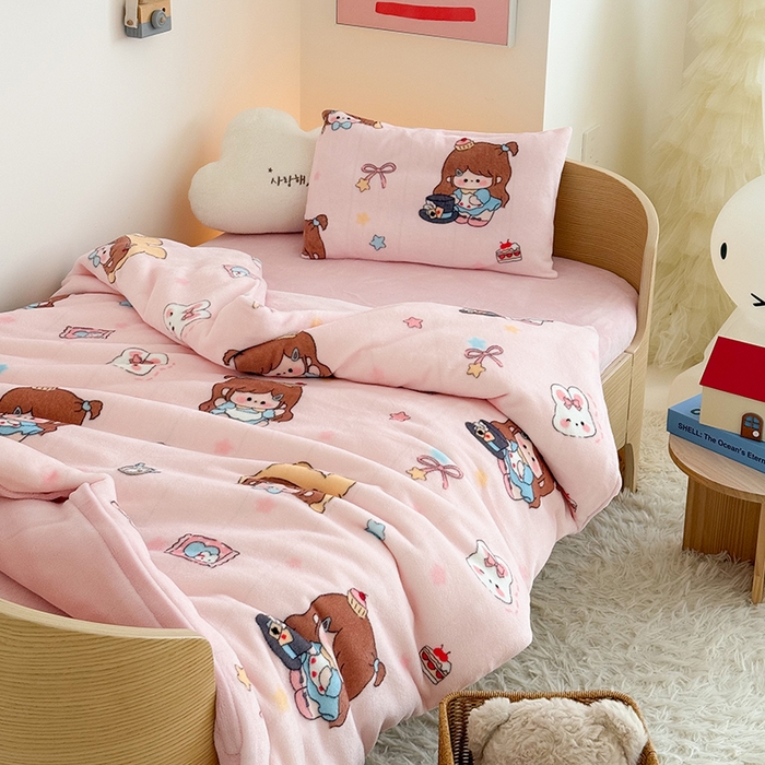 91家纺网 家纺一手货源 找家纺 嗨生活 2025新款加厚牛奶绒三件套儿童套件幼儿园三件套系列 萌萌女孩