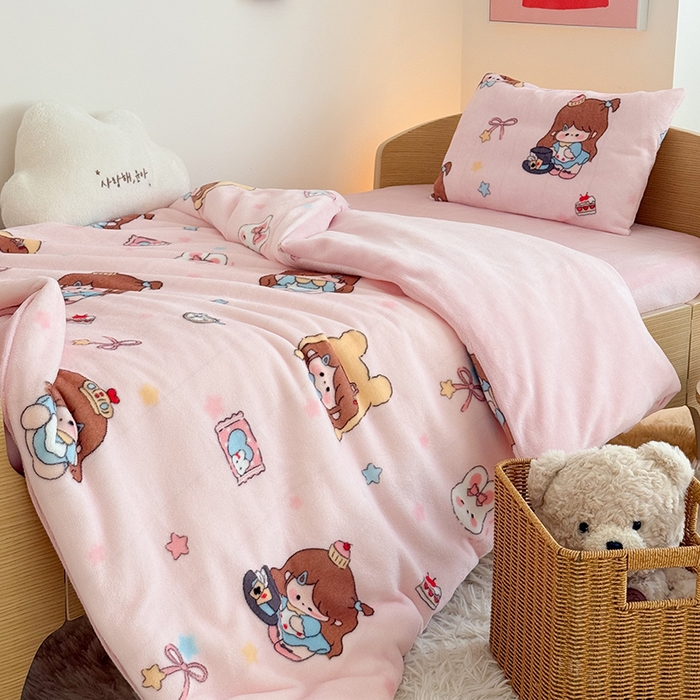 91家纺网 家纺一手货源 找家纺 嗨生活 2025新款加厚牛奶绒三件套儿童套件幼儿园三件套系列 萌萌女孩