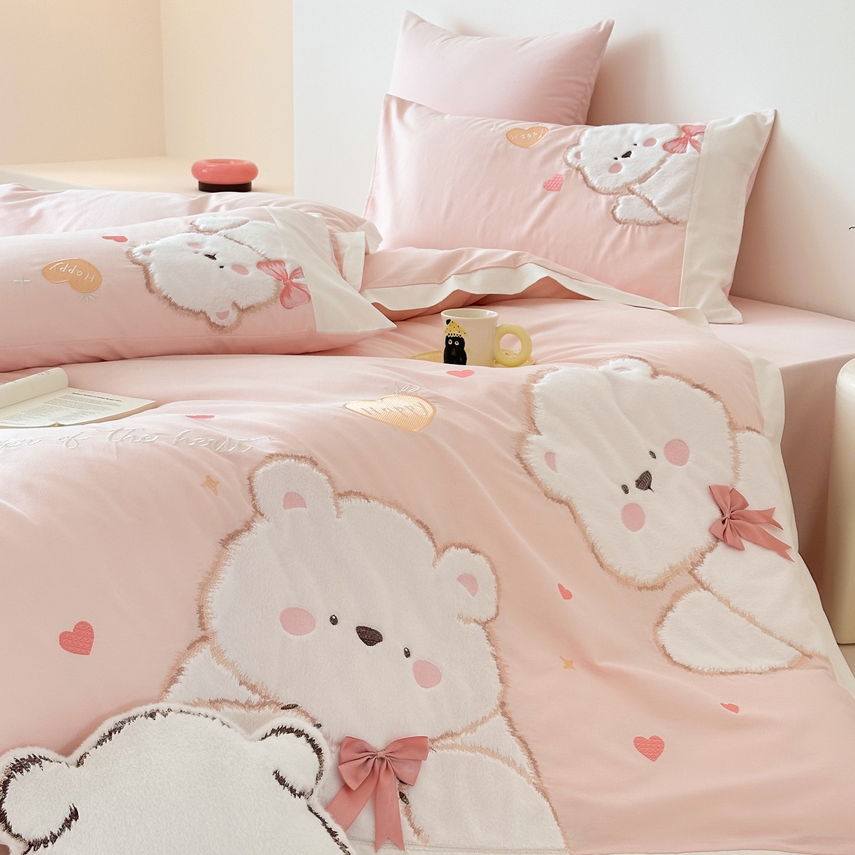 （总）曼布缇 2025新款加厚全棉纯棉磨毛绣花款四件套-小白熊（会员减20，券后控价328起）