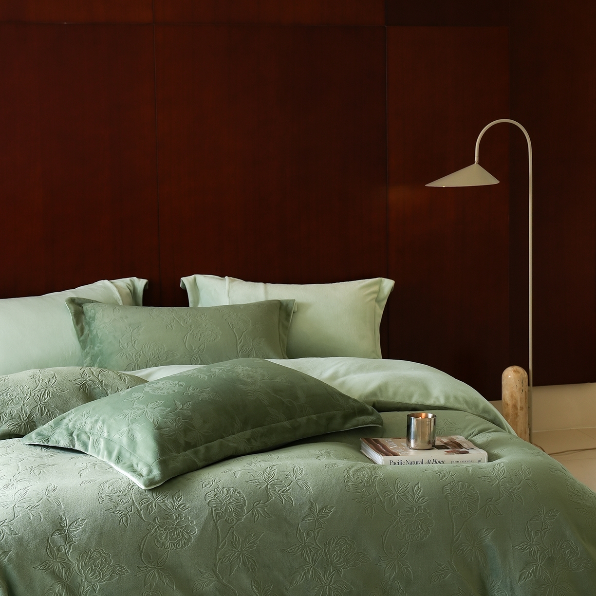 91家纺网 家纺一手货源 找家纺 三味舒屋 2025新款全消光雕花牛奶绒四件套-香榭丽 香榭丽绿