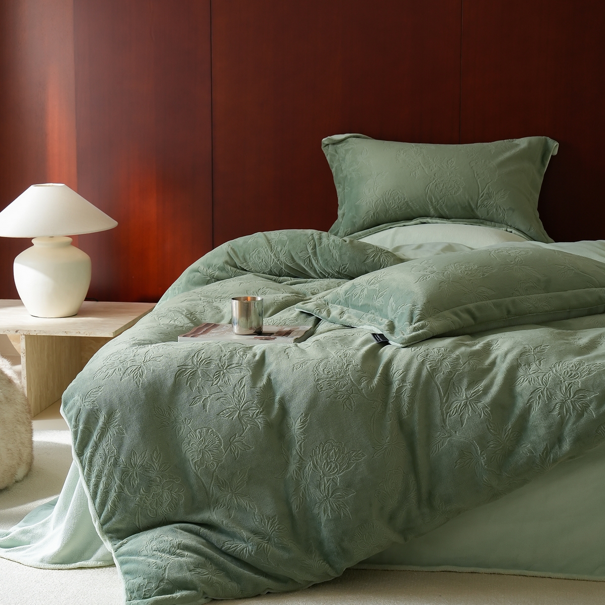 91家纺网 家纺一手货源 找家纺 三味舒屋 2025新款全消光雕花牛奶绒四件套-香榭丽 香榭丽绿