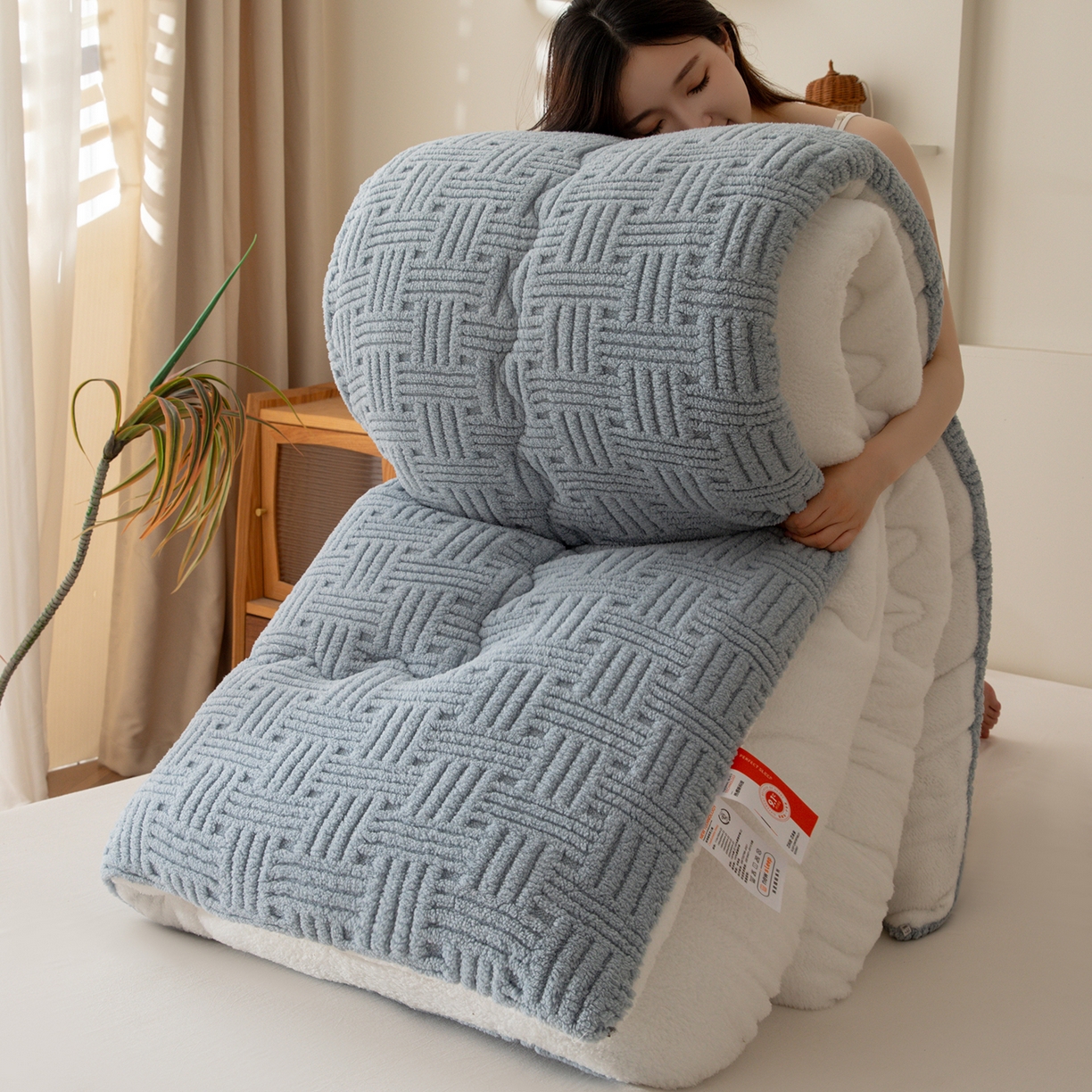 91家纺网 家纺一手货源 找家纺 （总）牛魔王家居 2025新款加厚保暖羊羔绒冬被被子舒棉绒提花塔芙绒外贸跨境专供