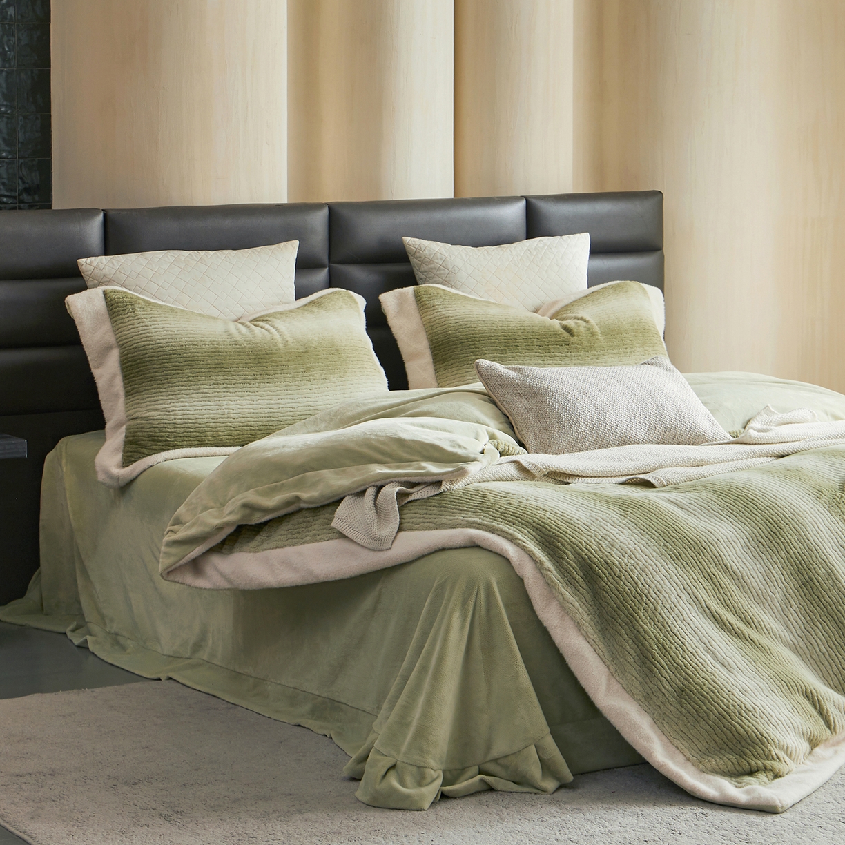 91家纺网 家纺一手货源 找家纺 时亿家居 2025新款仿狐绒牛奶绒四件套-柔如系列 千山绿