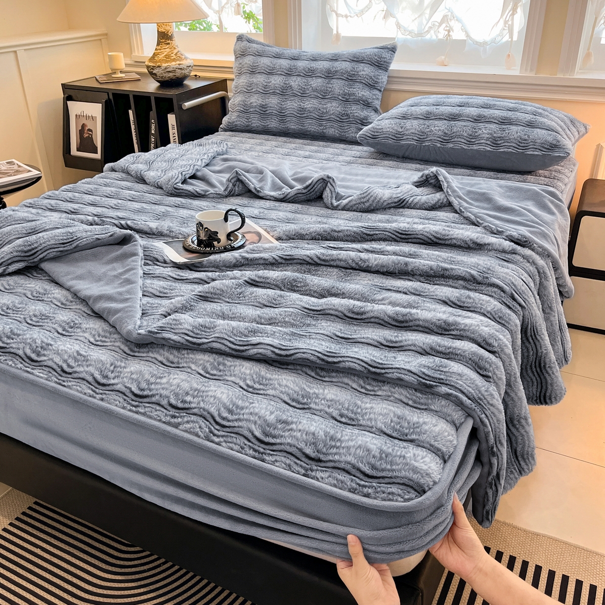 91家纺网 家纺一手货源 找家纺 （总）云木里 2025新款轻奢波纹皮草兔毛绒床笠单床笠床笠单件波纹系列